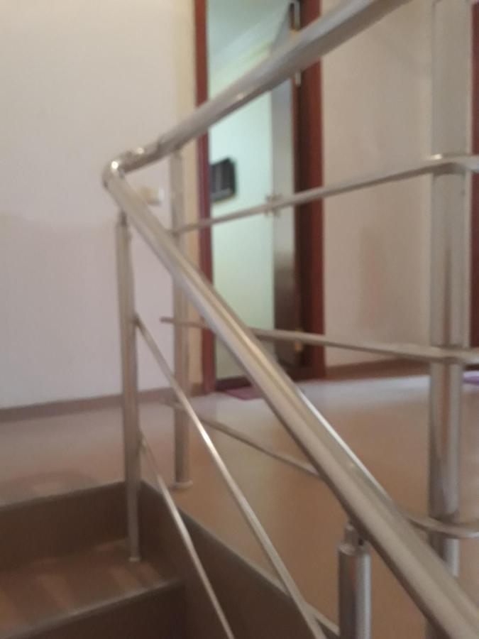 Hotel George Dom Batumi Esterno foto