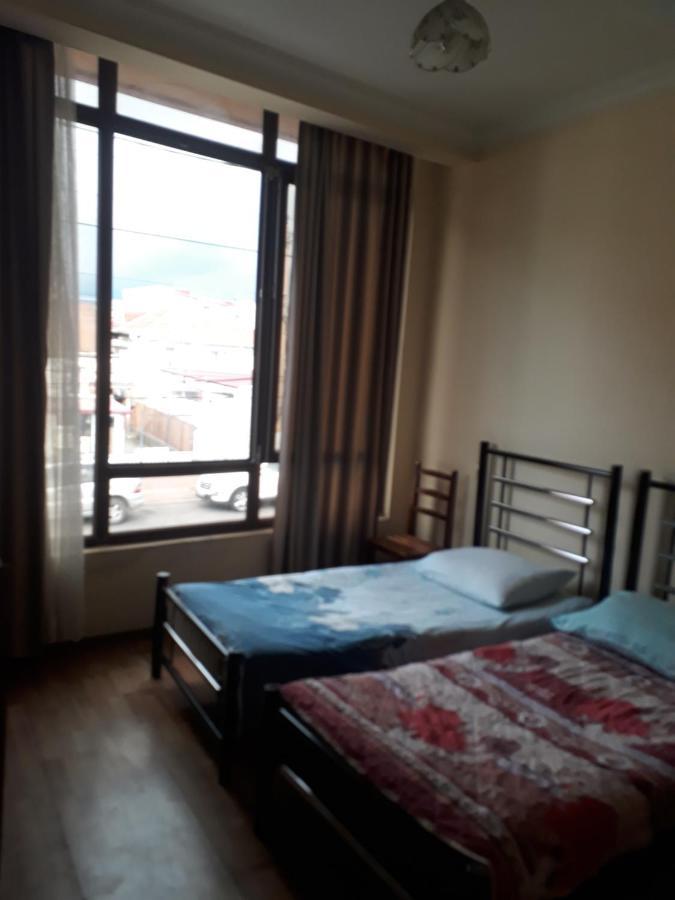 Hotel George Dom Batumi Esterno foto