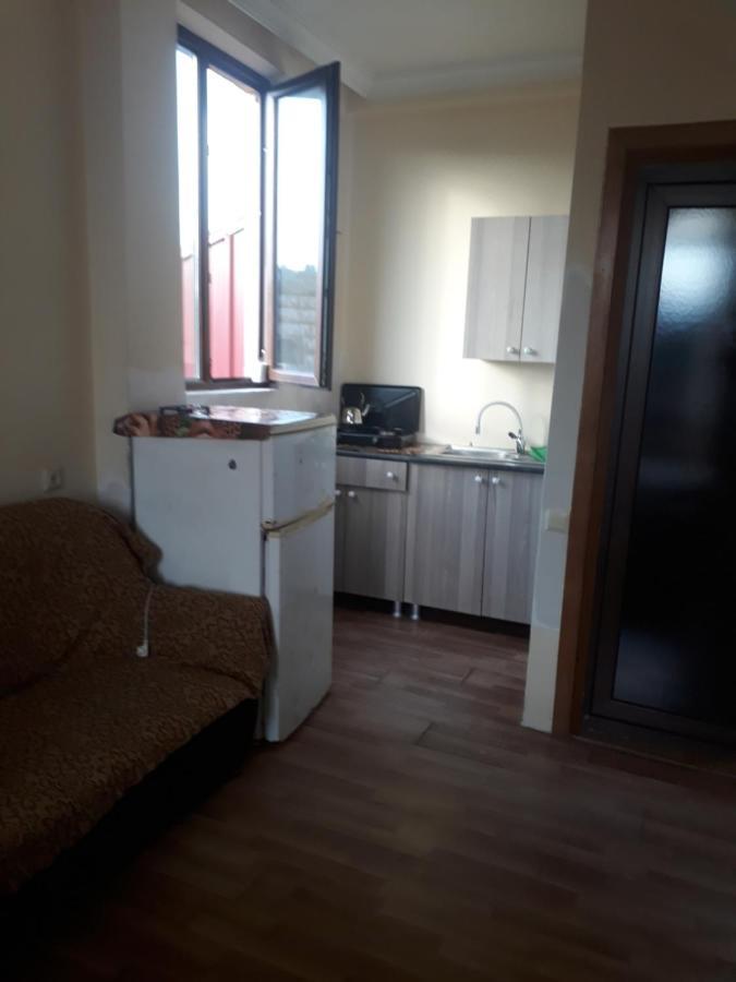 Hotel George Dom Batumi Esterno foto